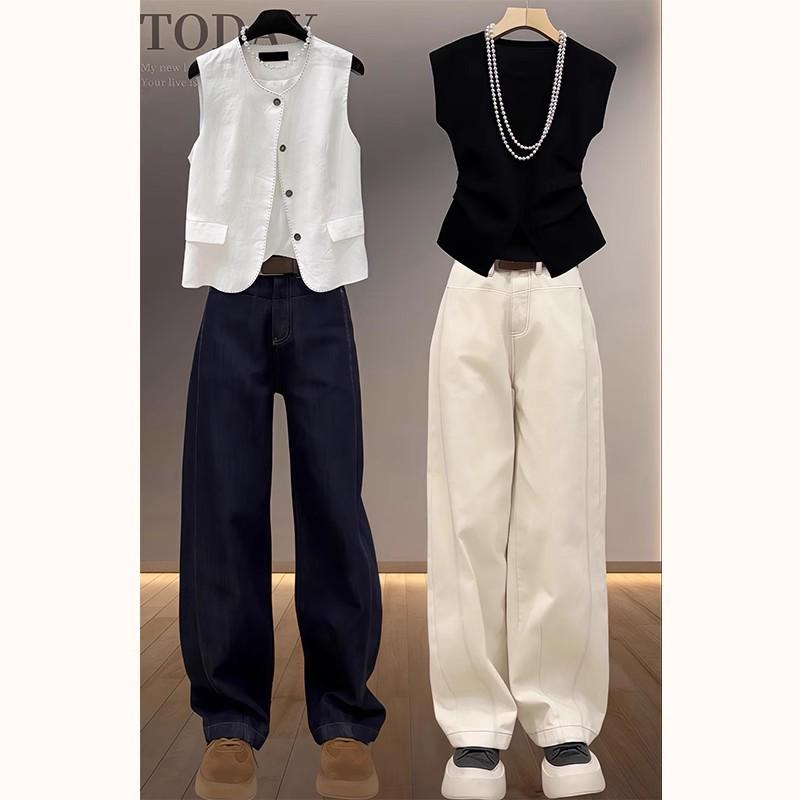 Women s Plus Size Slim Fit Straight Leg Jeans: Autumn Loose, Flattering Pear Shape & Petite Wide Leg Pants L
Women s Plus Size Slim Fit Straight Leg Jeans: Autumn Loose, Flattering Pear Shape & Petite Wide Leg Pants L