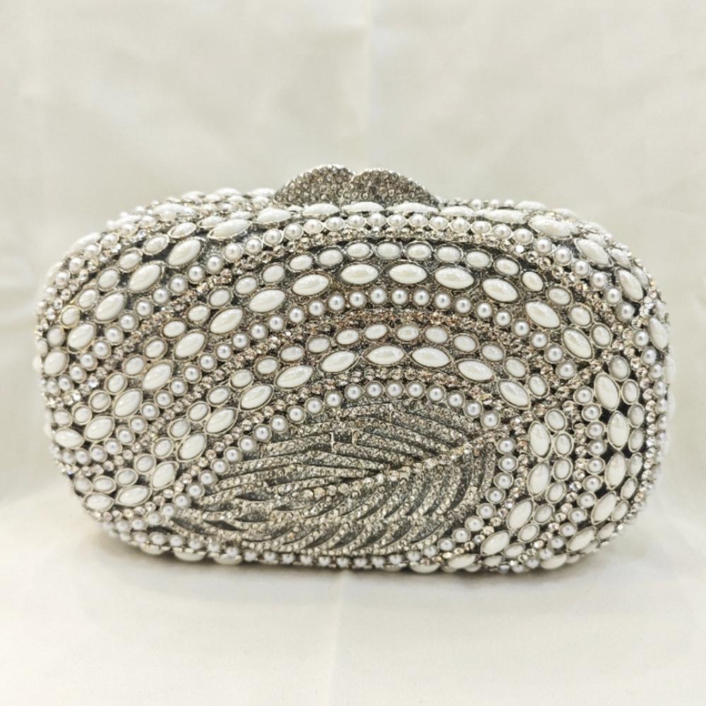 Pearl Diamond Evening Clutches Formal Wedding Leaves Purses Diamond Women Purses Hard Metal Lady Handbags Bridal Dinner Clutch 17cmX10cmX5cm
Pearl Diamond Evening Clutches Formal Wedding Leaves Purses Diamond Women Purses Hard Metal Lady Handbags Bridal Dinner Clutch 17cmX10cmX5cm