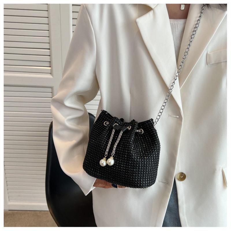 Корейская сумка-ведро со стразами – Женская модная цепочка кроссбоди Standard
Корейская сумка-ведро со стразами – Женская модная цепочка кроссбоди Standard