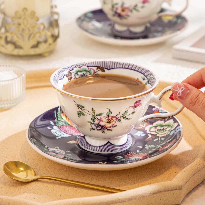 Light Luxury Chinese Floral Ceramic Coffee Cup and Saucer Set
Light Luxury Chinese Floral Ceramic Coffee Cup and Saucer Set
