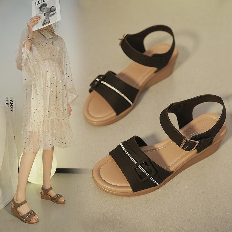 2025 new summer simple mid-heel wedge heel exquisite rhinestone one-word buckle comfortable casual sandals women s shoes 35 чёрный
2025 new summer simple mid-heel wedge heel exquisite rhinestone one-word buckle comfortable casual sandals women s shoes 35 чёрный