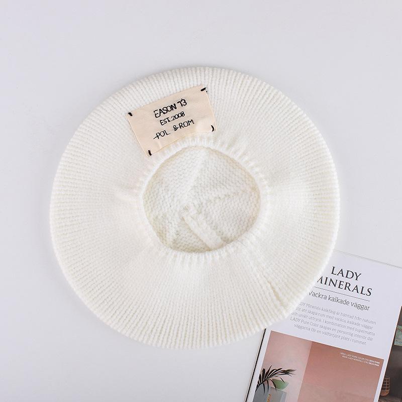 Ins Korean version Japanese sticker letter knitted wool beret female autumn and winter versatile painter hat Internet celebrity tide
Ins Korean version Japanese sticker letter knitted wool beret female autumn and winter versatile painter hat Internet celebrity tide