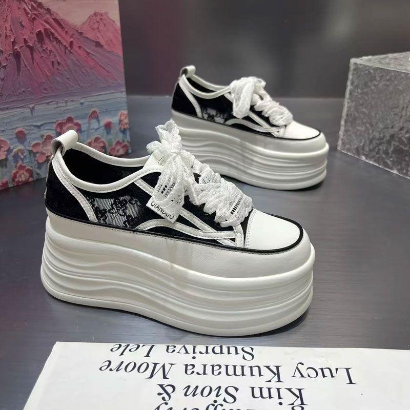 Летние кружевные сетчатые дышащие маффины на толстой подошве, маленькие белые туфли, небольшая внутренняя высота, спортивные повседневные сетчатые туфли 40 чёрный
Летние кружевные сетчатые дышащие маффины на толстой подошве, маленькие белые туфли, небольшая внутренняя высота, спортивные повседневные сетчатые туфли 40 чёрный