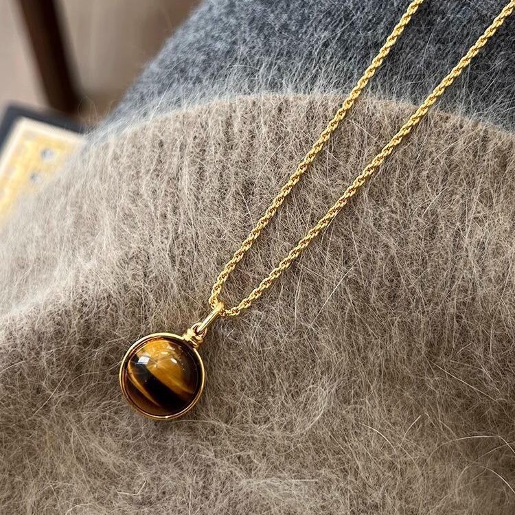 Maillard Tiger Eye Pendant Long Sweater Chain - Retro Light Luxury Necklace for Autumn/Winter
Maillard Tiger Eye Pendant Long Sweater Chain - Retro Light Luxury Necklace for Autumn/Winter