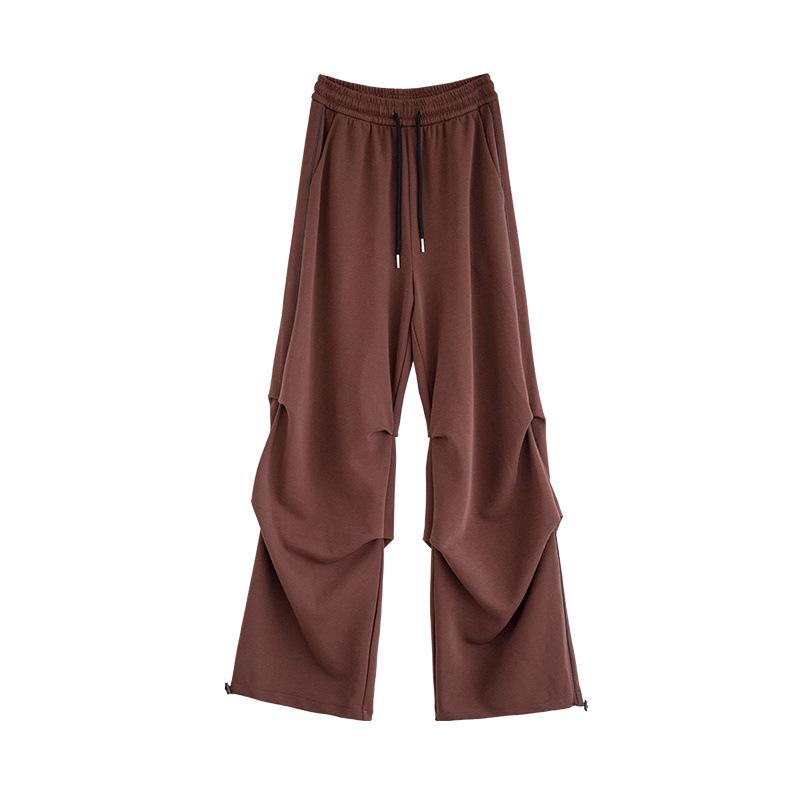 High-Waisted Black Women s Sweatpants - Wide-Leg, Straight-Leg, Loose Fit with Cuffed Ankles for Spring and Autumn. American Casual Style. Medium коричневий
High-Waisted Black Women s Sweatpants - Wide-Leg, Straight-Leg, Loose Fit with Cuffed Ankles for Spring and Autumn. American Casual Style. Medium коричневий