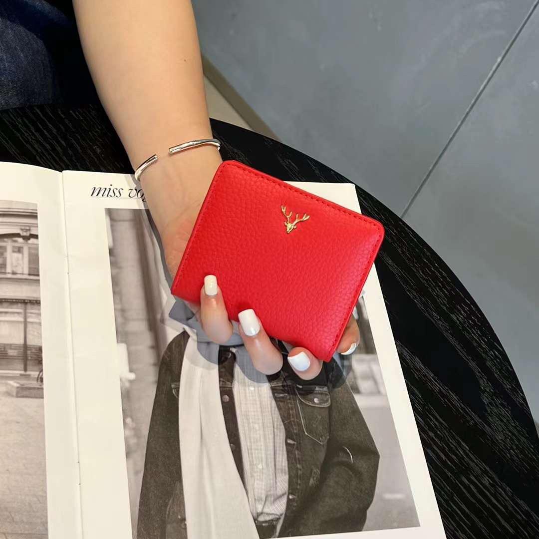 Leather Antler Wallet Short Women S Change Bag Full Cowhide Half Fold Wallet Lychee Pattern Fashionable And Versatile красный
Leather Antler Wallet Short Women S Change Bag Full Cowhide Half Fold Wallet Lychee Pattern Fashionable And Versatile красный