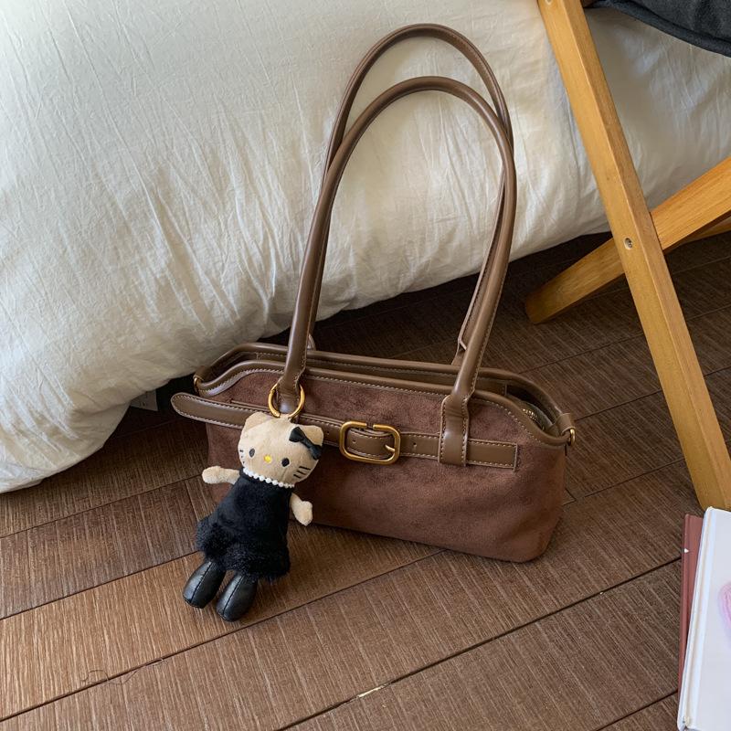 Винтажная высококлассная новая замшевая нишевая маленькая сумка для ношения в руке, простая сумка-мессенджер для поездок на работу, женская сумка
Винтажная высококлассная новая замшевая нишевая маленькая сумка для ношения в руке, простая сумка-мессенджер для поездок на работу, женская сумка