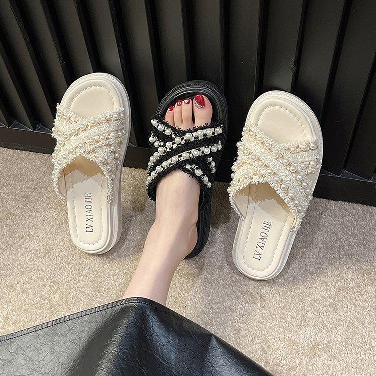 Thick-soled slippers women s summer Korean version of the new Xiaoxiangfeng cross pearl fashion outer wear muffin cool slippers 35
Thick-soled slippers women s summer Korean version of the new Xiaoxiangfeng cross pearl fashion outer wear muffin cool slippers 35