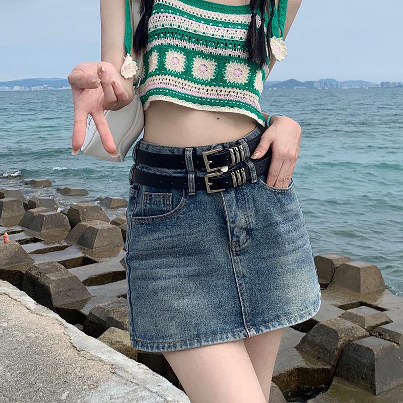 Женская джинсовая мини-юбка с высокой талией - Летний облегающий А-силуэт S
Женская джинсовая мини-юбка с высокой талией - Летний облегающий А-силуэт S