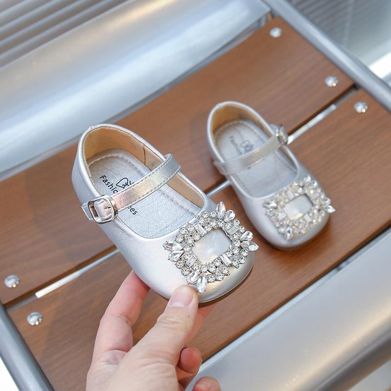 Toddler Girls Dance Shoes Princess Shiny Crystal Kids Leather Shoes Pu Soft Sole Non-slip Children Flat Shoes Wedding New 24
Toddler Girls Dance Shoes Princess Shiny Crystal Kids Leather Shoes Pu Soft Sole Non-slip Children Flat Shoes Wedding New 24