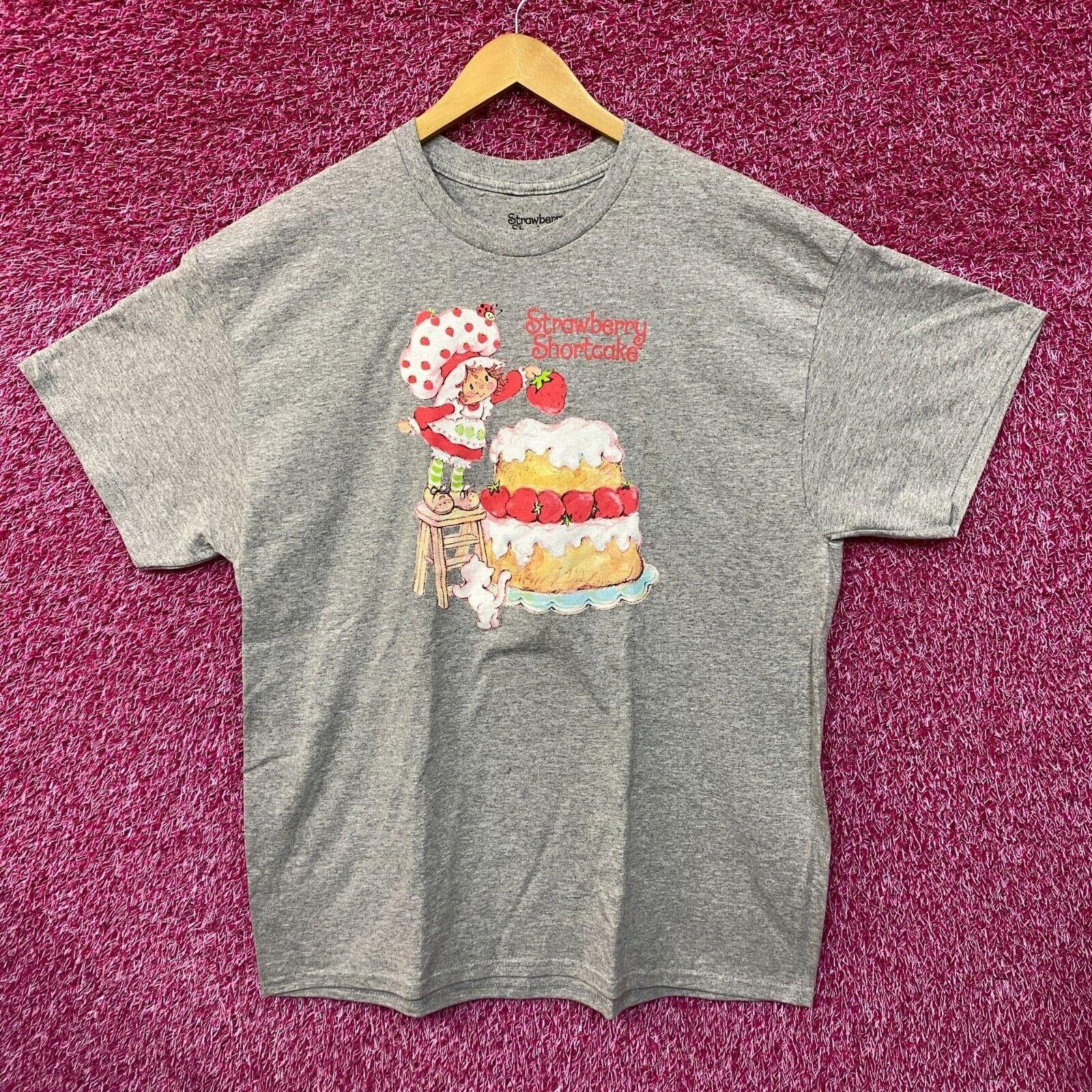 Strawberry Shortcake Custard Giant Pastry Cartoon Tee L S
Strawberry Shortcake Custard Giant Pastry Cartoon Tee L S