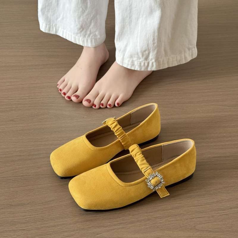 French square head Mary Jane shoes light mouth suede soft sole non-slip spring flat 2025 single shoes new skirt shoes 35 жёлтый
French square head Mary Jane shoes light mouth suede soft sole non-slip spring flat 2025 single shoes new skirt shoes 35 жёлтый