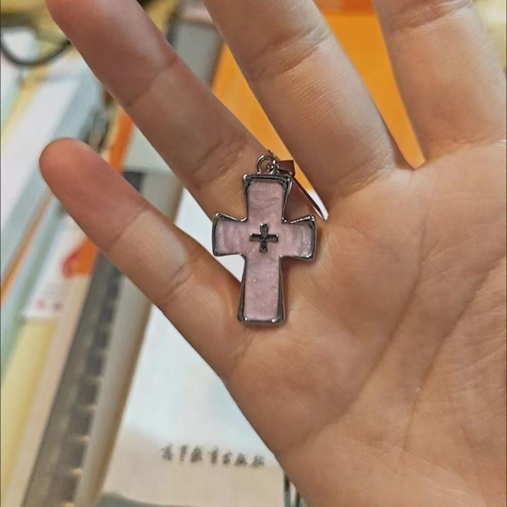1 PC Cross Necklace for Women Men White Pink Pendant Hip hop Necklace Copper Snake Chain Gift Zircon
1 PC Cross Necklace for Women Men White Pink Pendant Hip hop Necklace Copper Snake Chain Gift Zircon