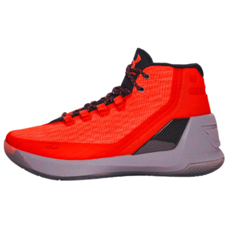 Under Armour Ua Curry 3 Red Hot Santa 1274061-810 45.5
Under Armour Ua Curry 3 Red Hot Santa 1274061-810 45.5