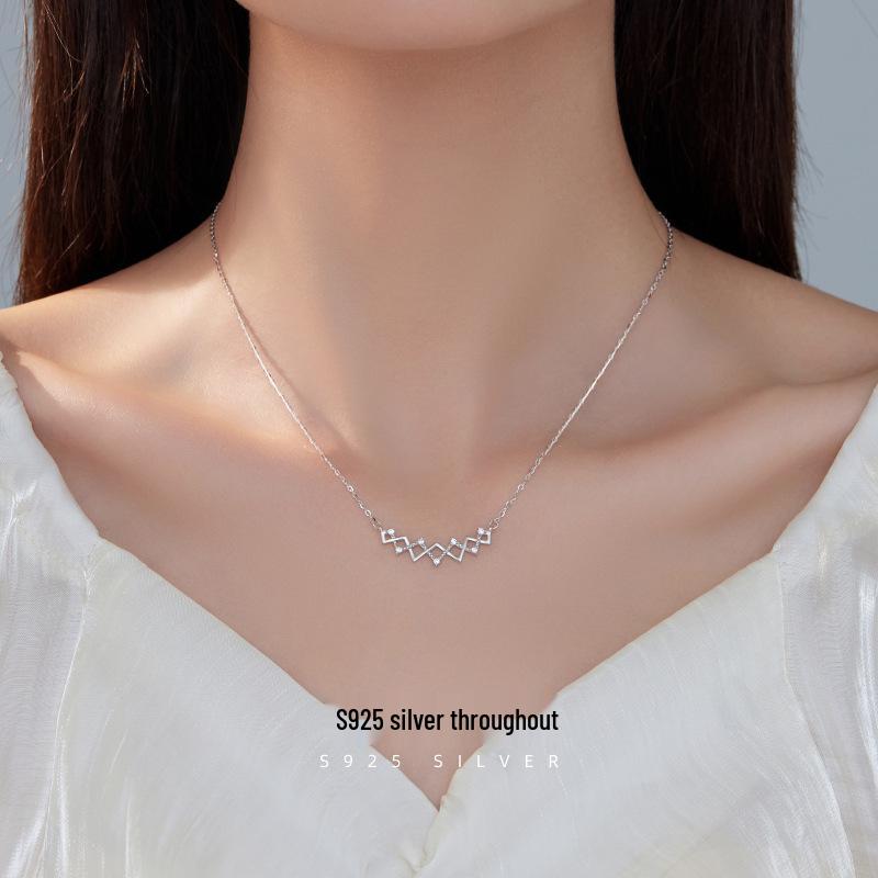 Silver Dream Catcher Lace Necklace - Simple, Luxurious Design for Women 925 Silver
Silver Dream Catcher Lace Necklace - Simple, Luxurious Design for Women 925 Silver