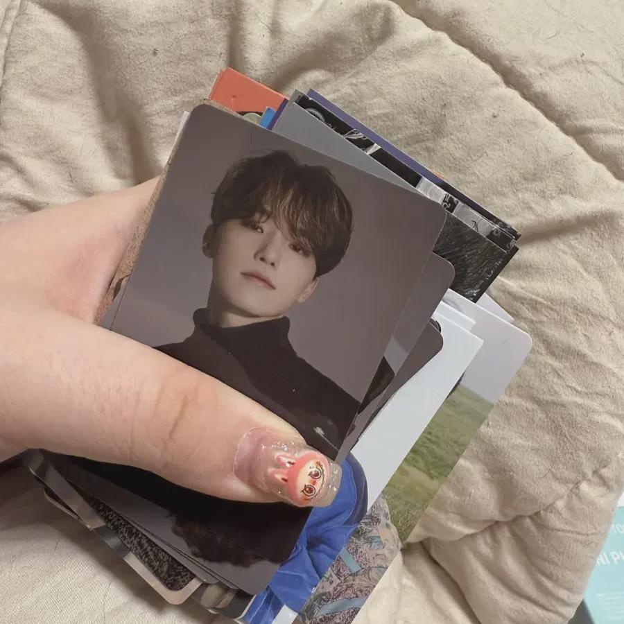 Seventeen Photo Card Set - Album Concert Event Photocard
Seventeen Photo Card Set - Album Concert Event Photocard