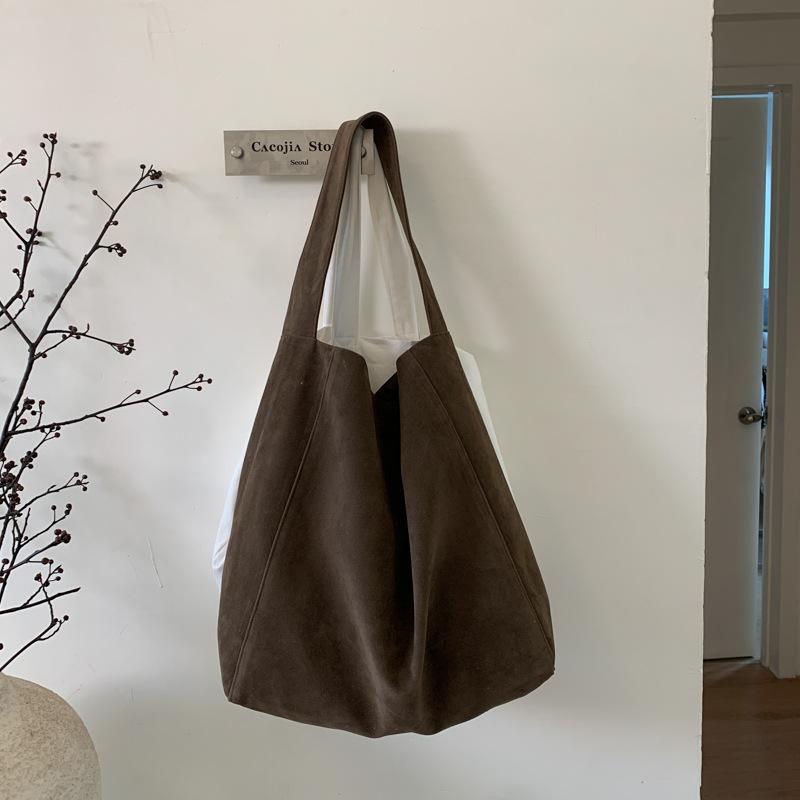 Сумка с леопардовым принтом женская новая осенне-зимняя личность простая на плечо ручная сумка большая вместимость сумка подмышку кофейный
Сумка с леопардовым принтом женская новая осенне-зимняя личность простая на плечо ручная сумка большая вместимость сумка подмышку кофейный