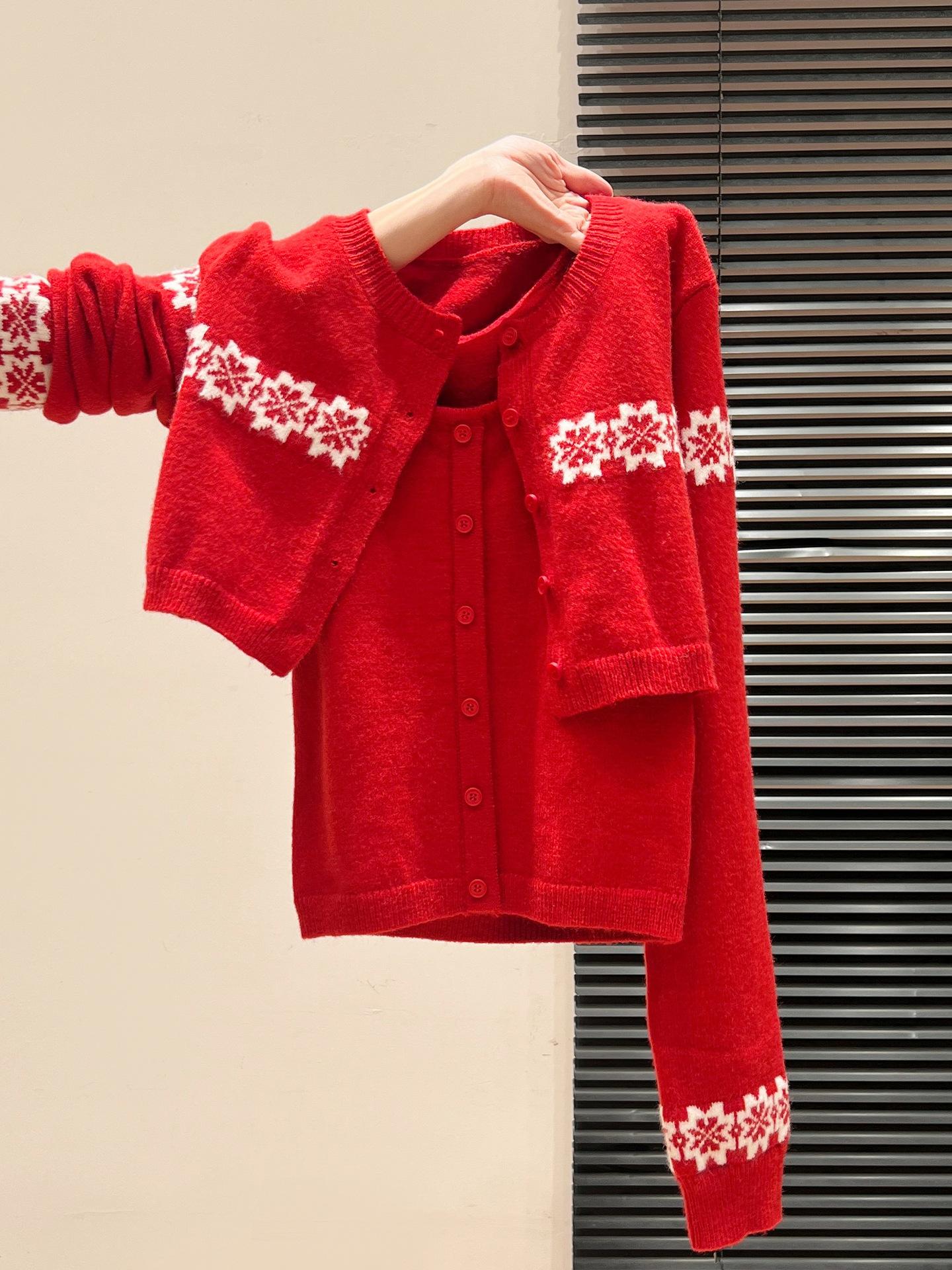 Red Fair Island knitted long-sleeved cardigan two-piece women s autumn and winter new inner bottoming sweater top One size fits all красный
Red Fair Island knitted long-sleeved cardigan two-piece women s autumn and winter new inner bottoming sweater top One size fits all красный