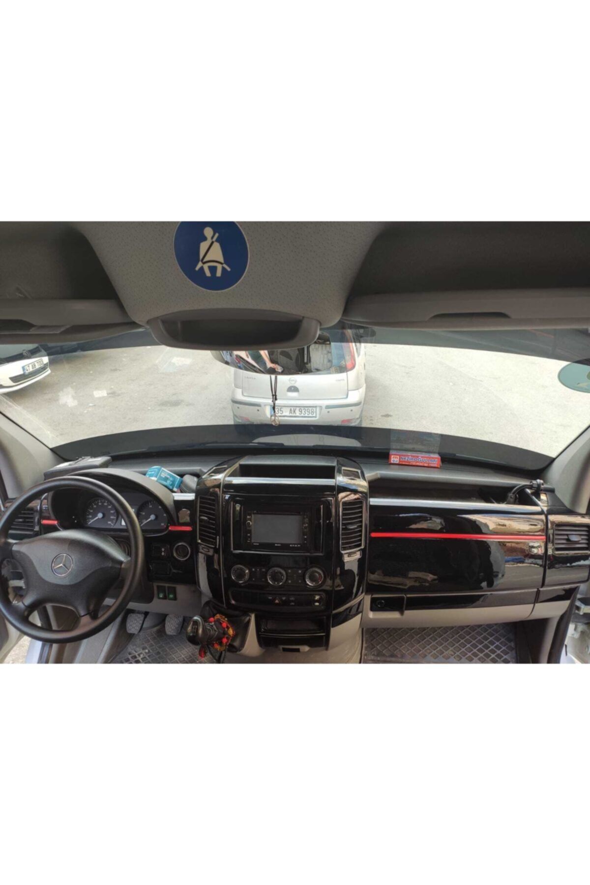 Mercedes Sprinter Konsol/maun Kaplama 2006-2017 Full Set Parlak Siyah (pıanoblack) + Kırmızı Şerit
Mercedes Sprinter Konsol/maun Kaplama 2006-2017 Full Set Parlak Siyah (pıanoblack) + Kırmızı Şerit