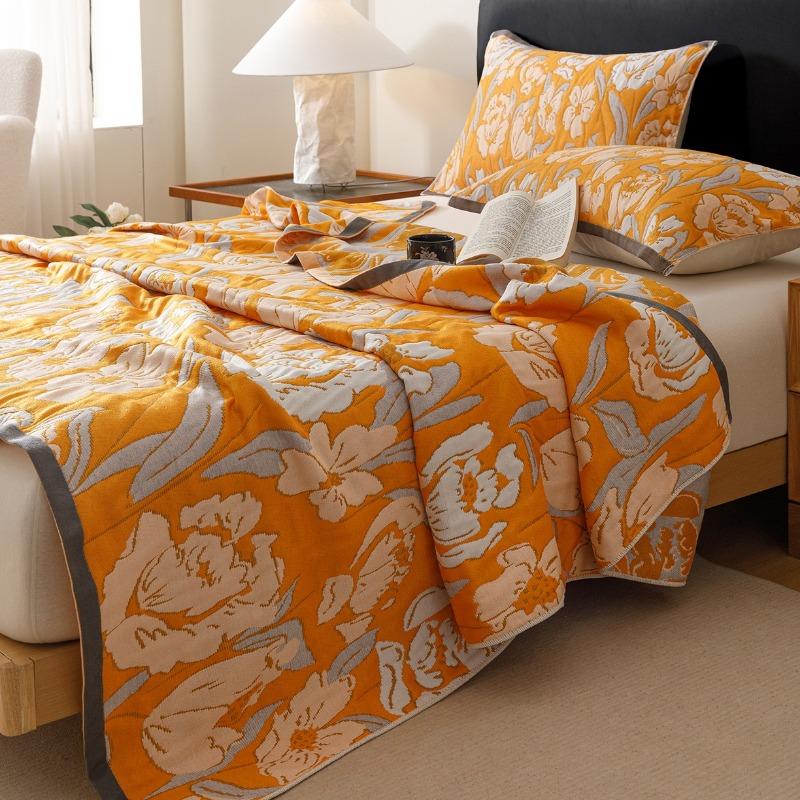 New colored cotton cloud soft cotton three-layer gauze towel quilt printing single piece office nap blanket three-piece set 150x200cm 3pcs
New colored cotton cloud soft cotton three-layer gauze towel quilt printing single piece office nap blanket three-piece set 150x200cm 3pcs