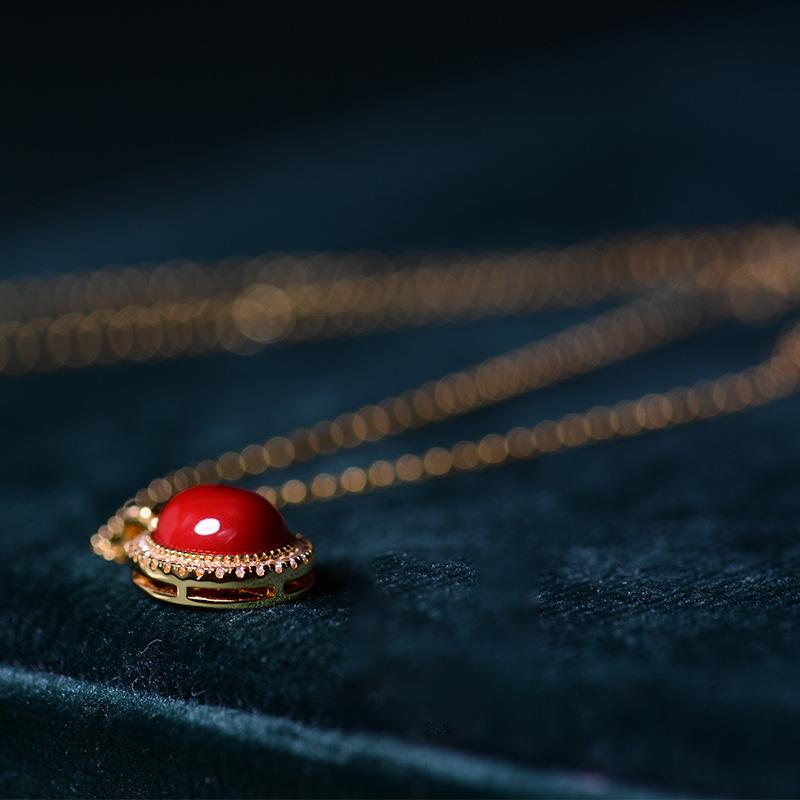 French Retro Oval Pendant Necklace: S925 Sterling Silver, Gold-Plated Design, Elegant Clavicle Chain for Women 925 Silver
French Retro Oval Pendant Necklace: S925 Sterling Silver, Gold-Plated Design, Elegant Clavicle Chain for Women 925 Silver