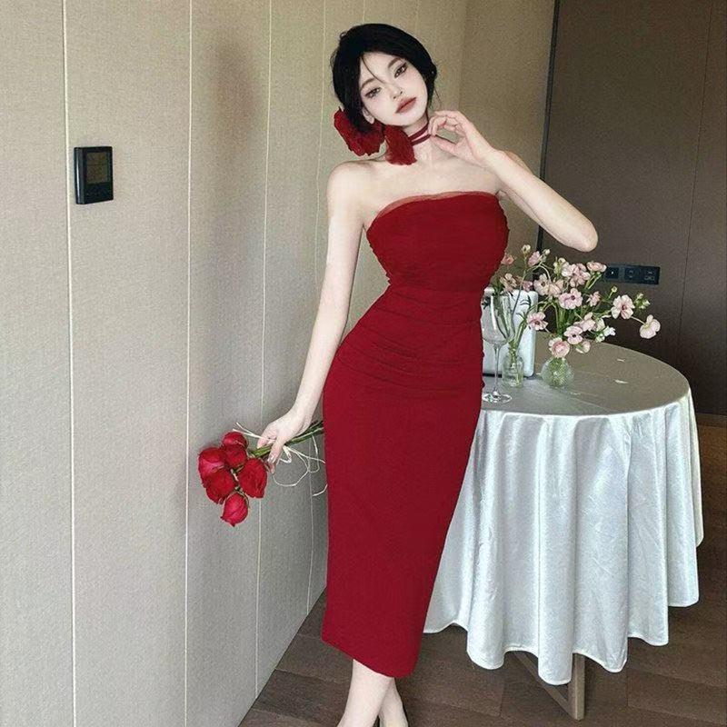Thai-Style Floral Strapless One-Shoulder Summer Dress: Sexy, Backless, Slimming Bodycon Design S вина червоного кольору
Thai-Style Floral Strapless One-Shoulder Summer Dress: Sexy, Backless, Slimming Bodycon Design S вина червоного кольору