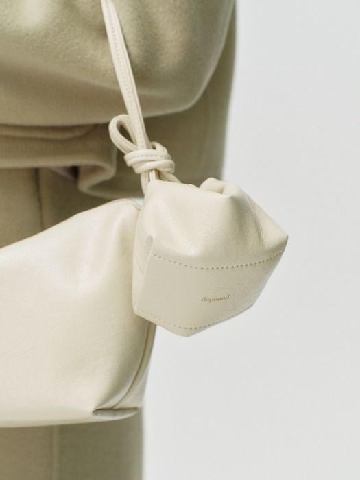 DEPOUND двосторонній міні-шарм - слонова кістка ivory
DEPOUND двосторонній міні-шарм - слонова кістка ivory