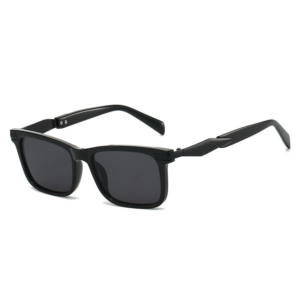 Vintage Square Sunglasses Women For Men Luxury Brand Designer Punk Shade Popular Outdoor Driving Classic Rivet Sun Glasses UV400
Vintage Square Sunglasses Women For Men Luxury Brand Designer Punk Shade Popular Outdoor Driving Classic Rivet Sun Glasses UV400