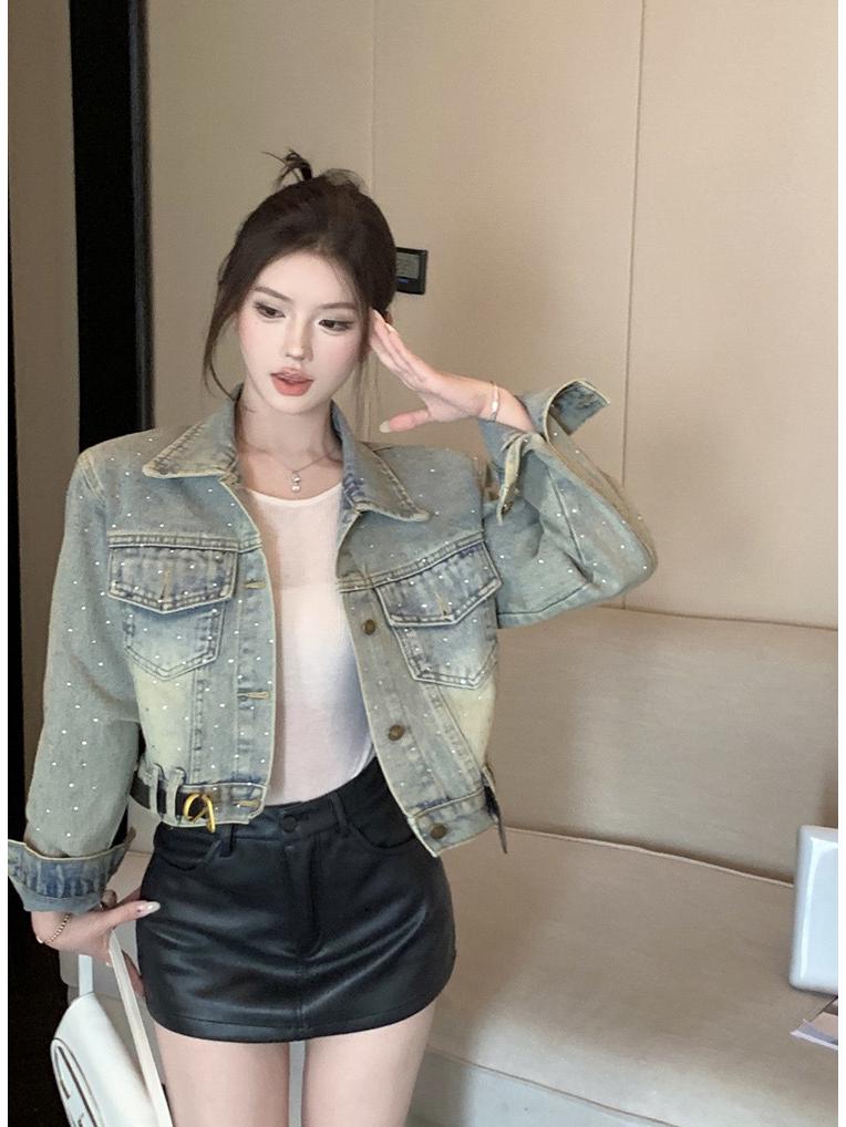 Женская джинсовая куртка в стиле ретро Гонконг с отделкой стразами - Свободного кроя, Приталенная, Короткая повседневная для весны и осени S
Женская джинсовая куртка в стиле ретро Гонконг с отделкой стразами - Свободного кроя, Приталенная, Короткая повседневная для весны и осени S