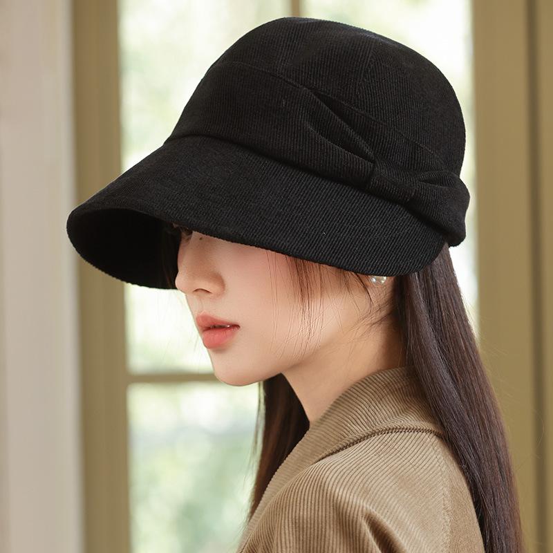 Autumn and winter hats Women s versatile equestrian hats Casual face peaked hats Outdoor travel shading basin hats One Size
Autumn and winter hats Women s versatile equestrian hats Casual face peaked hats Outdoor travel shading basin hats One Size