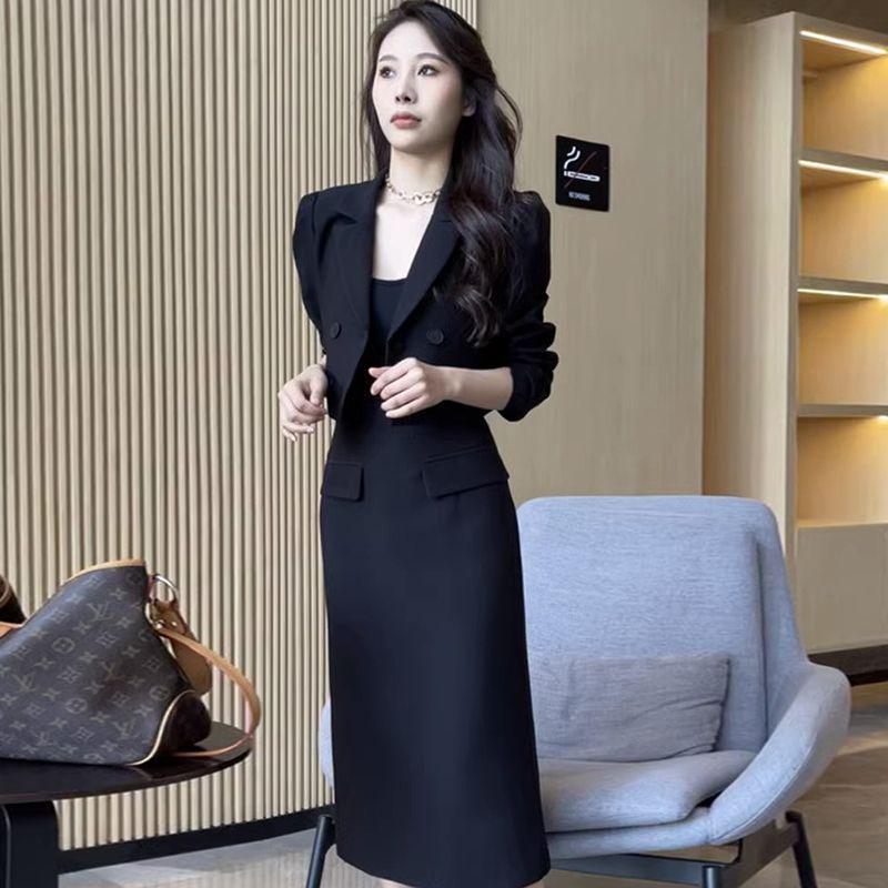 Korean-Style Autumn Double-Breasted Short Top & High-Waist Slimming Skirt Set for Women 2XL (suggested 135-150 jin)
Korean-Style Autumn Double-Breasted Short Top & High-Waist Slimming Skirt Set for Women 2XL (suggested 135-150 jin)