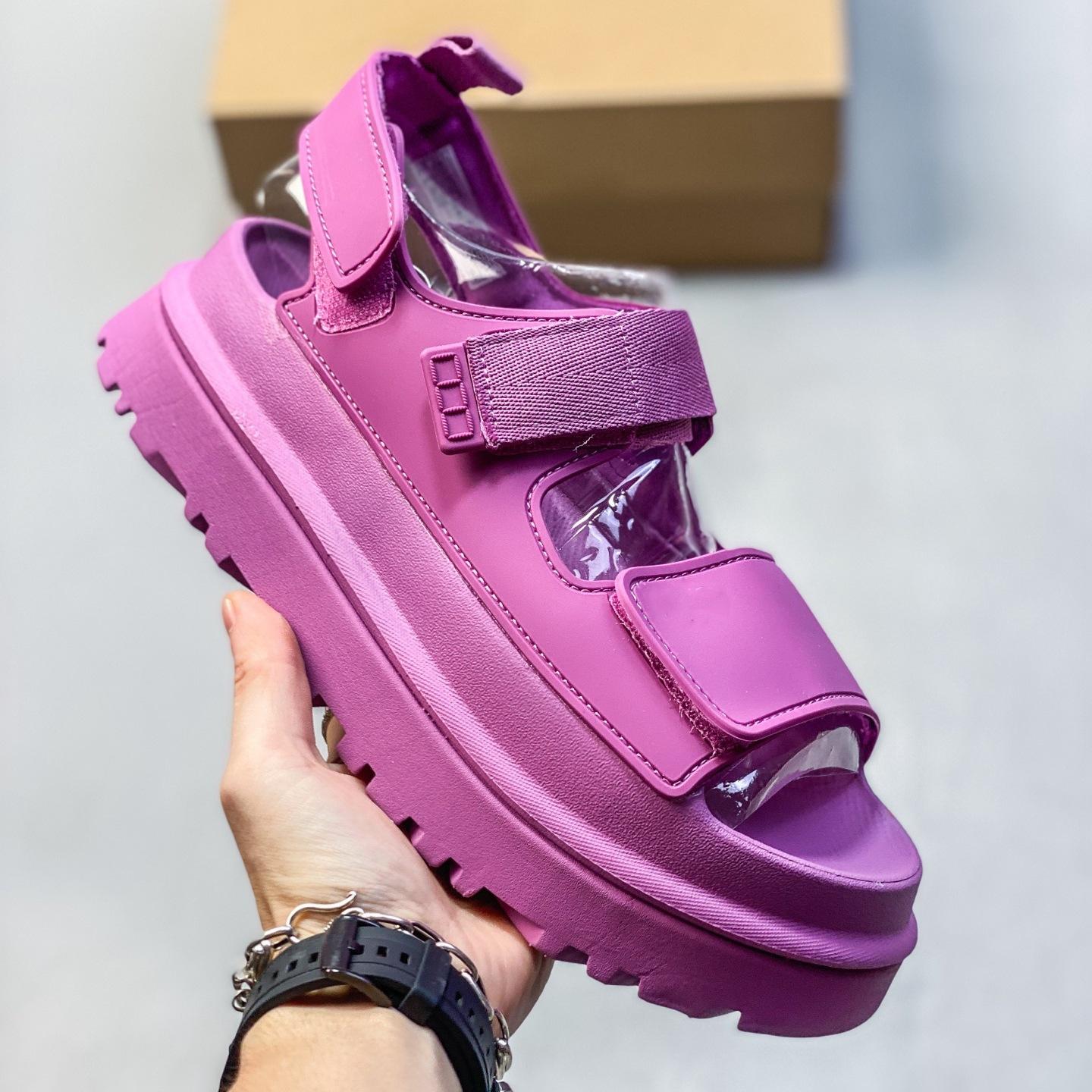 Light luxury rhinestone slope heel Roman shoes new platform sole single shoes soft sole ins wind commuting shallow mouth versatile sandals 40
Light luxury rhinestone slope heel Roman shoes new platform sole single shoes soft sole ins wind commuting shallow mouth versatile sandals 40