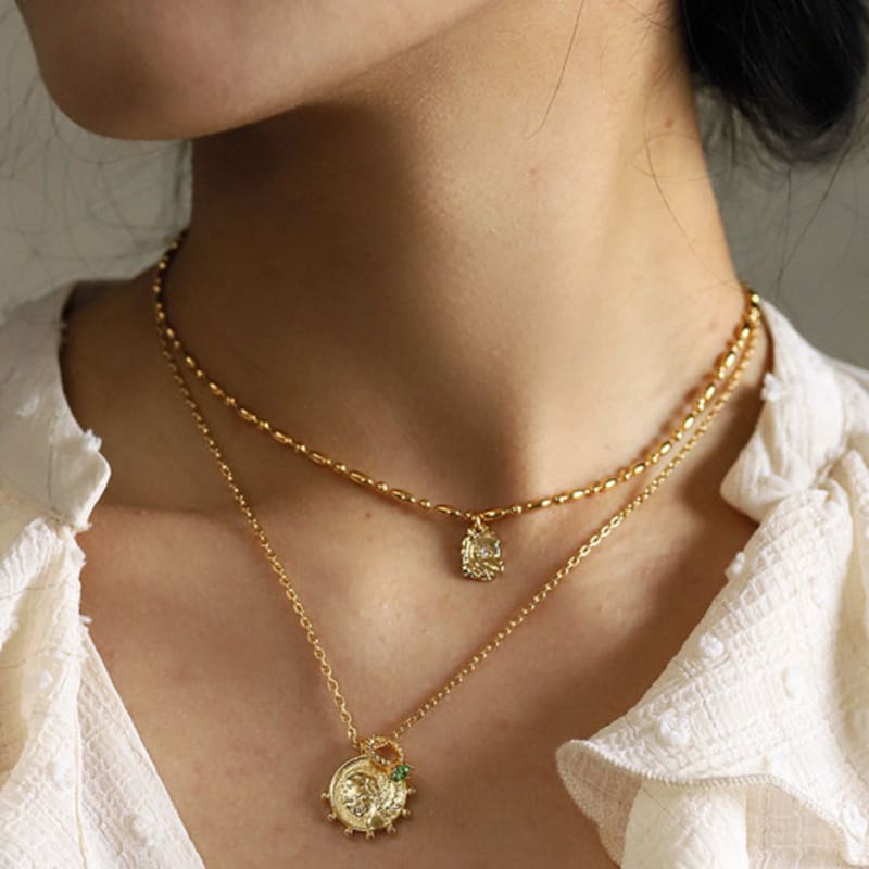 August Harmony August angel necklace (2color) Gold
August Harmony August angel necklace (2color) Gold