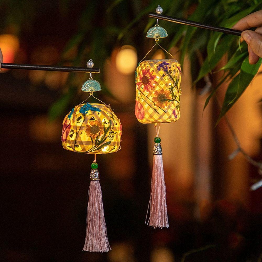 Cute Bamboo Glowing Lantern Wall Hanging Chinese Style Lantern Bamboo Frame LED Light Indoor
Cute Bamboo Glowing Lantern Wall Hanging Chinese Style Lantern Bamboo Frame LED Light Indoor