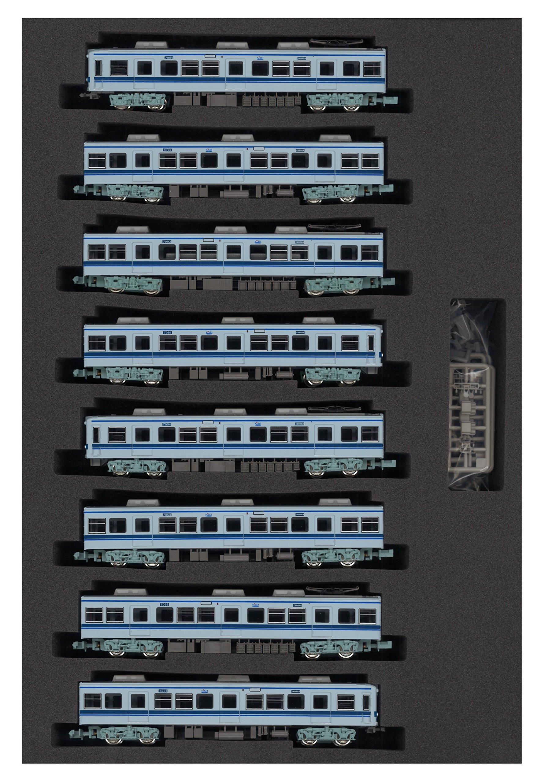 Green Max N Gauge 4723 Hokuso Type 7050 GROUP mark formation set finished K SEI 8-car (with power) (painted product)
Green Max N Gauge 4723 Hokuso Type 7050 GROUP mark formation set finished K SEI 8-car (with power) (painted product)