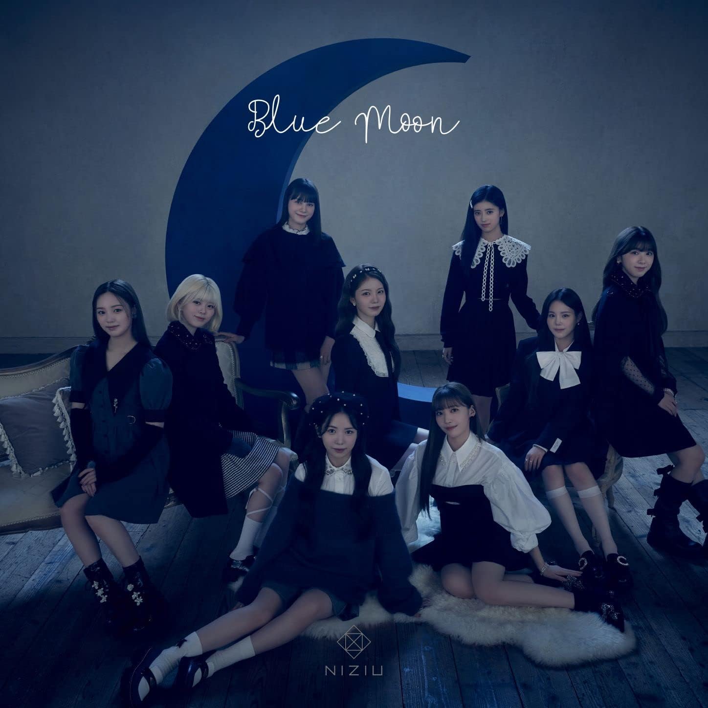 CD NIZIU Blue Moon shokaiseisangenteiban B ESCL57478 2022 Japan Japanese PopRock Used
CD NIZIU Blue Moon shokaiseisangenteiban B ESCL57478 2022 Japan Japanese PopRock Used