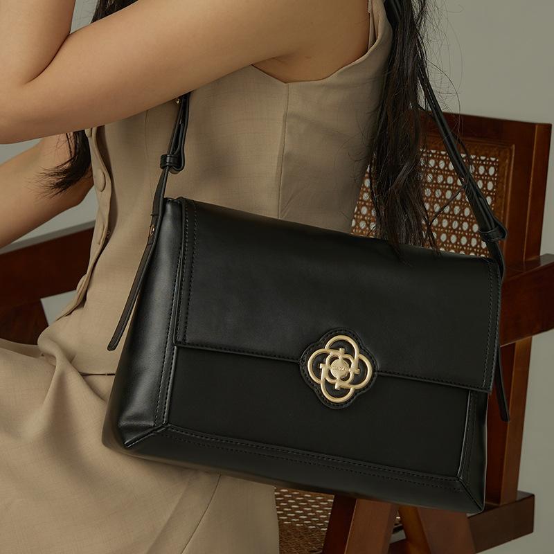 Envelope bag Shoulder bag Women s clutch bag Large capacity women s bag Crossbody small bag Luggage bag Premium retro bag чёрный
Envelope bag Shoulder bag Women s clutch bag Large capacity women s bag Crossbody small bag Luggage bag Premium retro bag чёрный