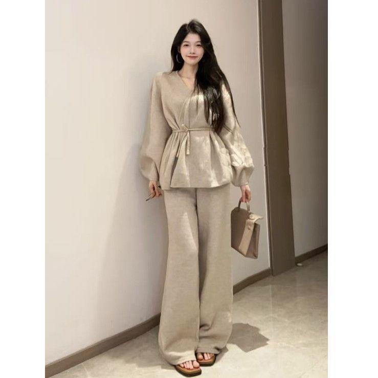 Petite High-End Knit Sweater & Wide-Leg Pants Set for Fall/Winter - Elegant Mature Style L (recommended 120-135 jin)
Petite High-End Knit Sweater & Wide-Leg Pants Set for Fall/Winter - Elegant Mature Style L (recommended 120-135 jin)