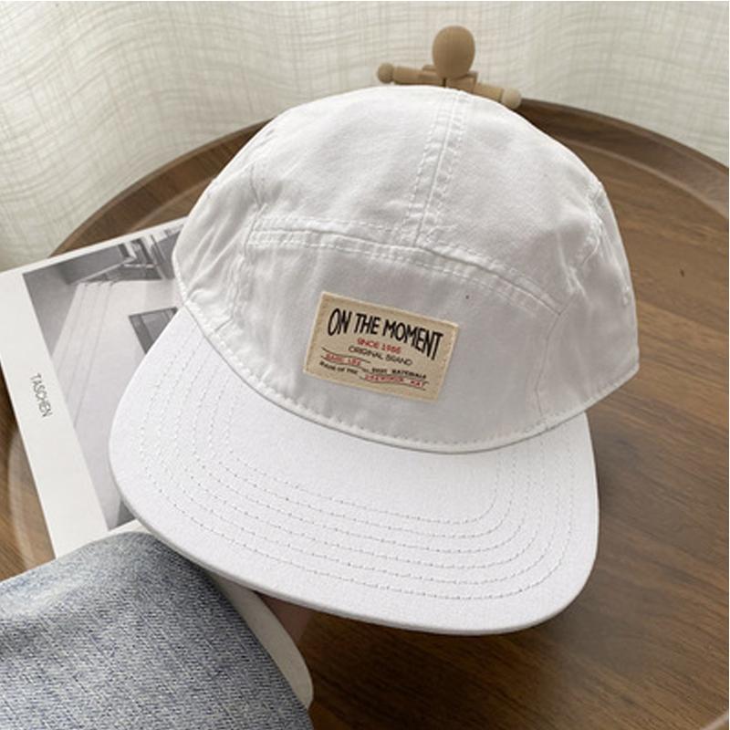 ON THE MOMENT Retro Men s and Women s Street Hip Hop Hat Fashion Petal Sunshade Hat Baseball Hat Casual Versatile Flat Edge Hat белый
ON THE MOMENT Retro Men s and Women s Street Hip Hop Hat Fashion Petal Sunshade Hat Baseball Hat Casual Versatile Flat Edge Hat белый