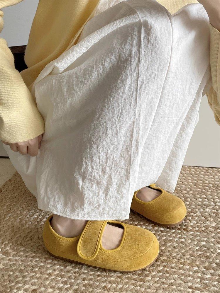 Soft leather version 2025 spring and autumn new retro single shoes women s round head outer wear Velcro lazy shoes Boken shoes Muller shoes 35
Soft leather version 2025 spring and autumn new retro single shoes women s round head outer wear Velcro lazy shoes Boken shoes Muller shoes 35