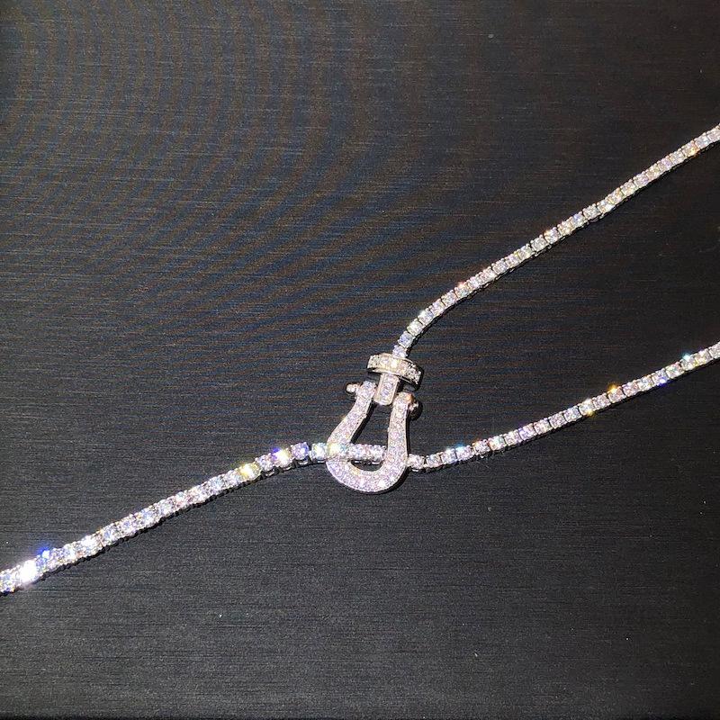 Серебряное колье-подкова, легкая роскошь, холодный ветер, чувство дизайна, цепочка на ключицу, индивидуальность, новый весенний аксессуар для женщин
Серебряное колье-подкова, легкая роскошь, холодный ветер, чувство дизайна, цепочка на ключицу, индивидуальность, новый весенний аксессуар для женщин