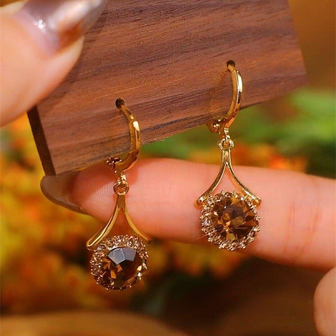 Caramel color round teardrop earrings, design and new style anti-lost earrings for women
Caramel color round teardrop earrings, design and new style anti-lost earrings for women