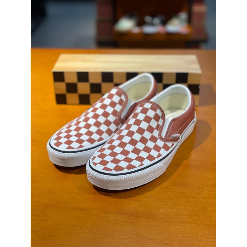 Vans Кроссовки унисекс классические слипоны Color Theory шахматная доска Auburn Vn000d03c9j Red/220
Vans Кроссовки унисекс классические слипоны Color Theory шахматная доска Auburn Vn000d03c9j Red/220