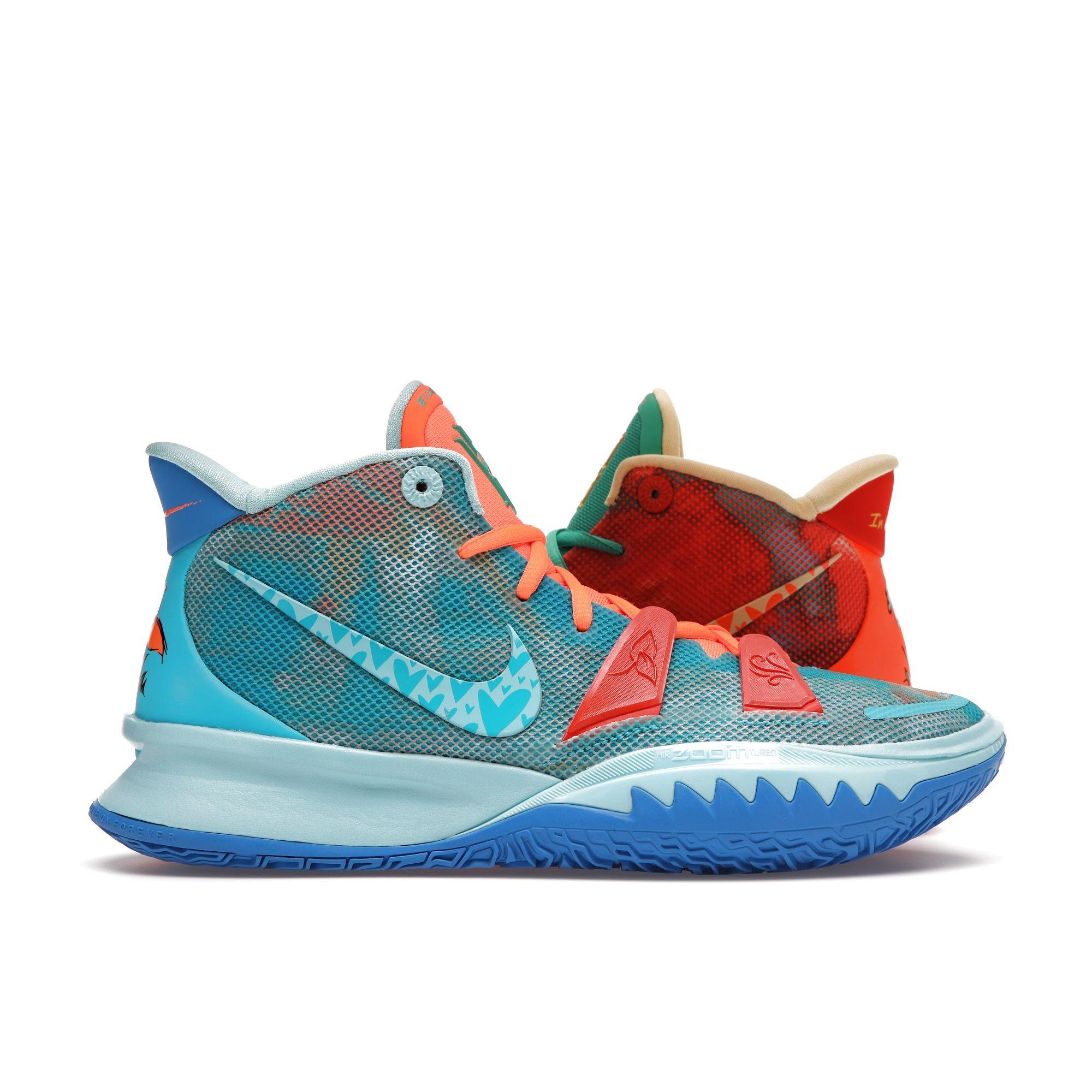 Nike Кроссовки унисекс Sneaker Room x Kyrie 7 Fire & Water разноцветные DO5360-900 35.5
Nike Кроссовки унисекс Sneaker Room x Kyrie 7 Fire & Water разноцветные DO5360-900 35.5