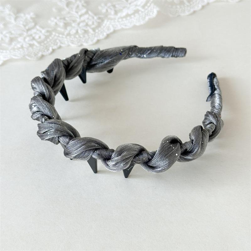 Face Washing with Teeth-reducing Anti-slip High-crown Hairband for Women, Elegant Hair Tie with Pearl-like Fabric for Braiding Hair. Gray silk gauze
Face Washing with Teeth-reducing Anti-slip High-crown Hairband for Women, Elegant Hair Tie with Pearl-like Fabric for Braiding Hair. Gray silk gauze