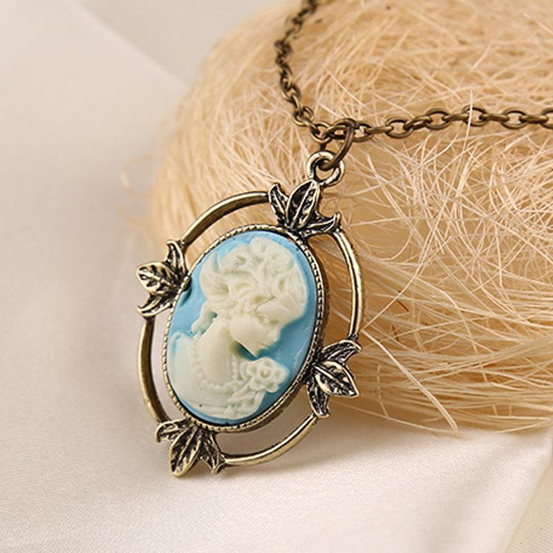 Vintage Vampire Diaries Portrait Choker Pendant Necklace for Women Jewelry Accessory
Vintage Vampire Diaries Portrait Choker Pendant Necklace for Women Jewelry Accessory