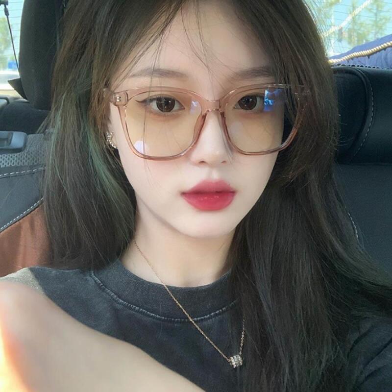 Men s and Women s Square Beige Horn-Rimmed Glasses Frame G1010_Beige
Men s and Women s Square Beige Horn-Rimmed Glasses Frame G1010_Beige