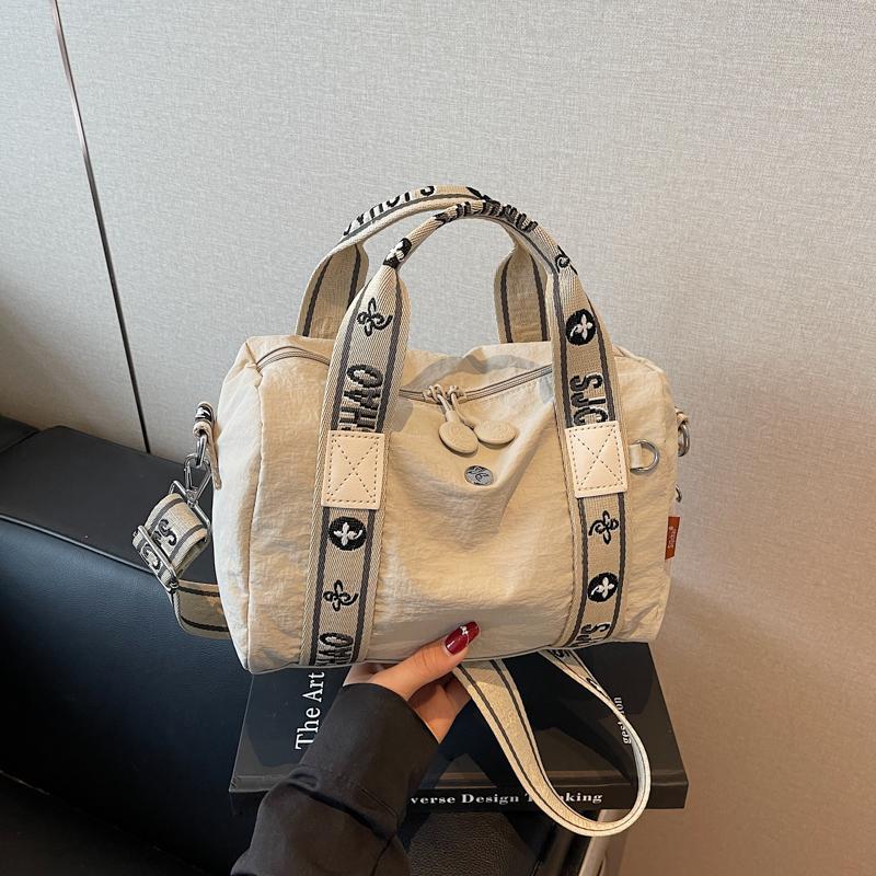 Простая и вместительная женская сумка через плечо - Прочная сумка-кроссбоди с организационными карманами, Легкая и универсальная белый
Простая и вместительная женская сумка через плечо - Прочная сумка-кроссбоди с организационными карманами, Легкая и универсальная белый