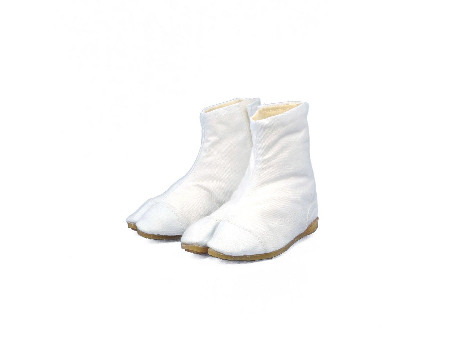 Rikio Festival Tabi Magic Белый WFJ3M Детские (пришитый) 3 предмета 15,0 см белый
Rikio Festival Tabi Magic Белый WFJ3M Детские (пришитый) 3 предмета 15,0 см белый