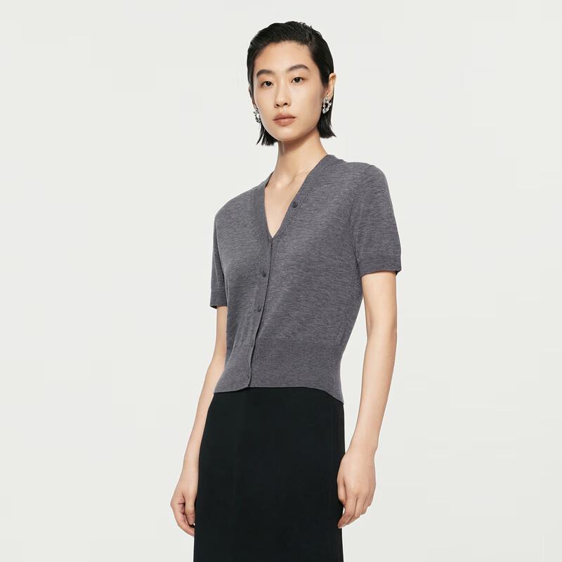 JNBY Women s Slim-fit V-Neck Wool Knit Top S
JNBY Women s Slim-fit V-Neck Wool Knit Top S